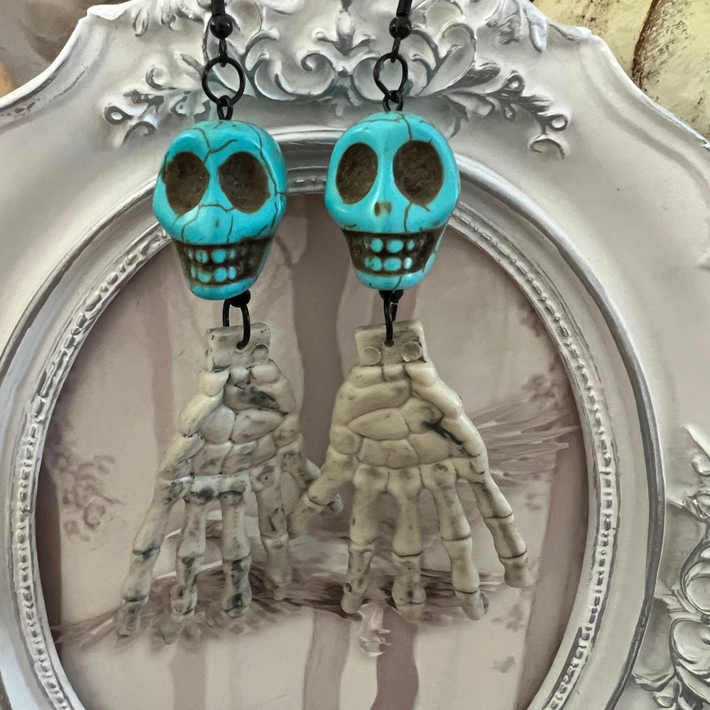 Skelly Hands View 2